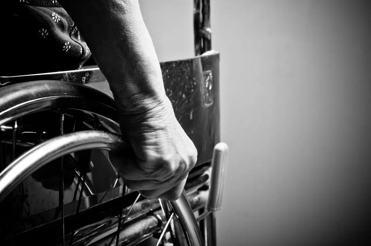 چگونه از افراد آسیب‌پذیر در روزهای جنگ مراقبت کنیم؟