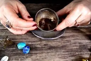 فال قهوه امروز دوشنبه ۲۸ مهر ۱۴۰۴ | به فرصت‌های تازه خوش‌آمد بگویید !