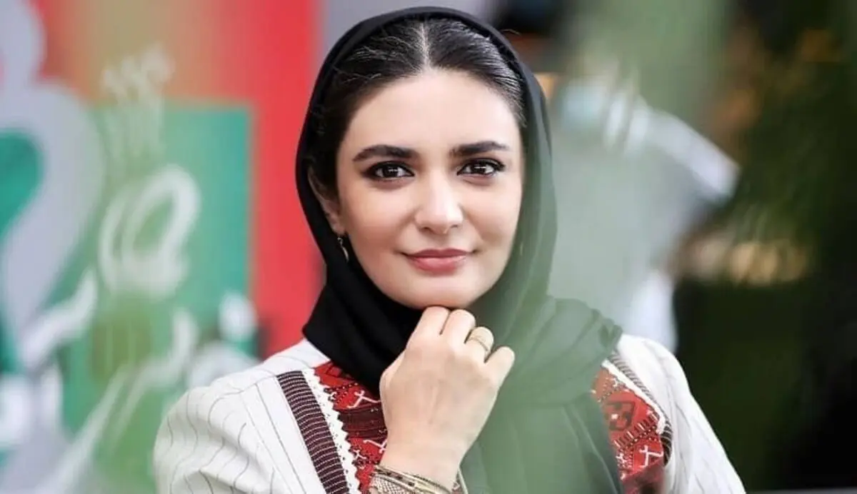 لباس گرانقیمت لیندا کیانی در جشن تولدش | بازیگر معروف در مهمانی لاکچری لیندا کیانی+عکس