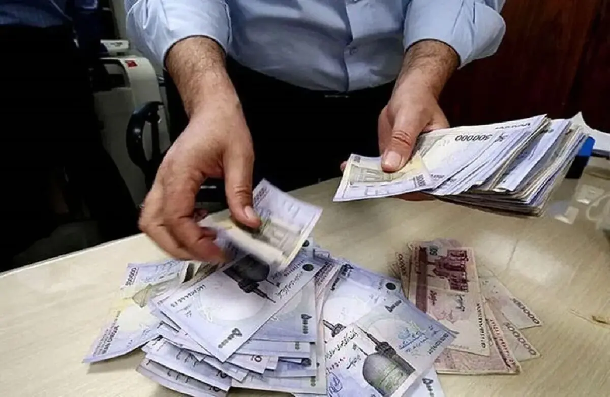 واریز بدون مشکل حقوق بازنشستگان و کارمندان