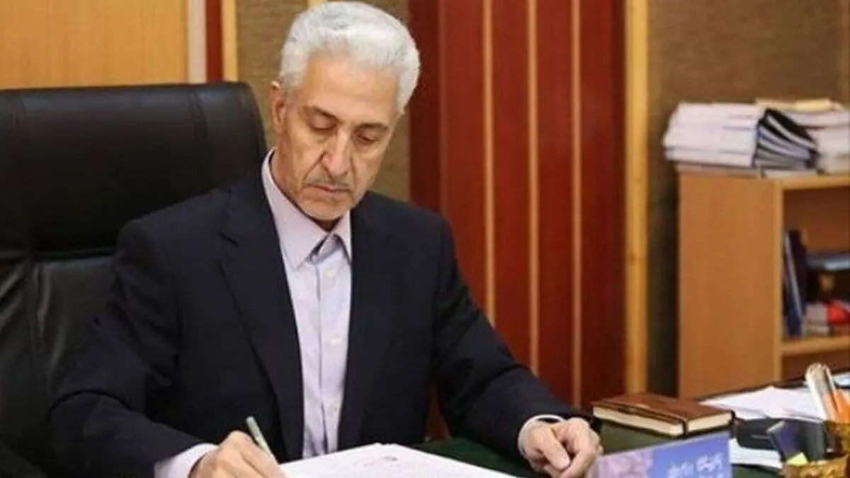 وزیر علوم از مجلس کارت زرد گرفت
