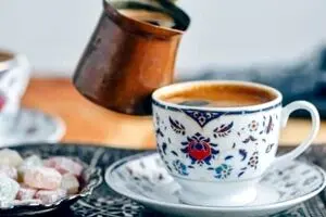 فال قهوه امروز یکشنبه ۹ آذر ۱۴۰۴ | نشانه‌های خوش‌شانسی را جدی بگیر !