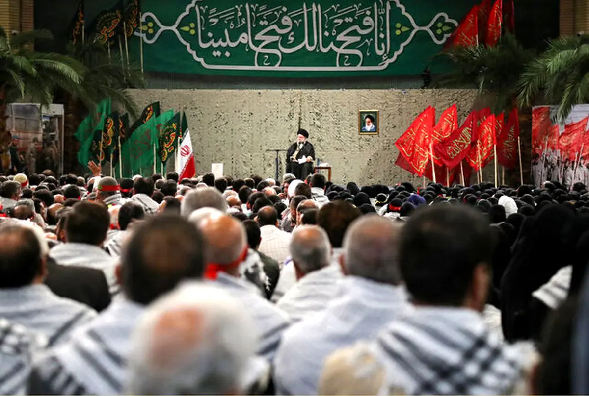 رهبری:اقتدار با زبان خوش منافاتی ندارد