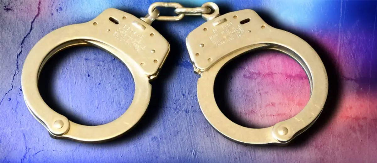 عامل سنگ‌پرانی به اتوبوس دانشجویان دستگیر شد