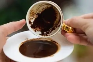فال قهوه امروز چهارشنبه ۱۲ آذر ۱۴۰۴ | پیشگویی روز از روی نقش‌های فنجان