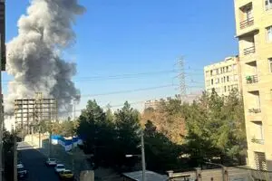 موج جدید حملات آمریکا و اسرائیل | هم‌اکنون، صدای انفجار در میدان انقلاب تهران +عکس و فیلم