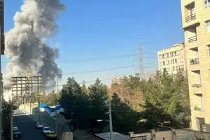 موج جدید حملات آمریکا و اسرائیل | هم‌اکنون، صدای انفجار در میدان انقلاب تهران +عکس و فیلم