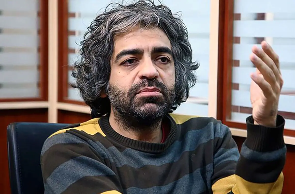 لحظه  انتقال جسد تکه تکه شده بابک خرمدین  توسط پدر و مادرش