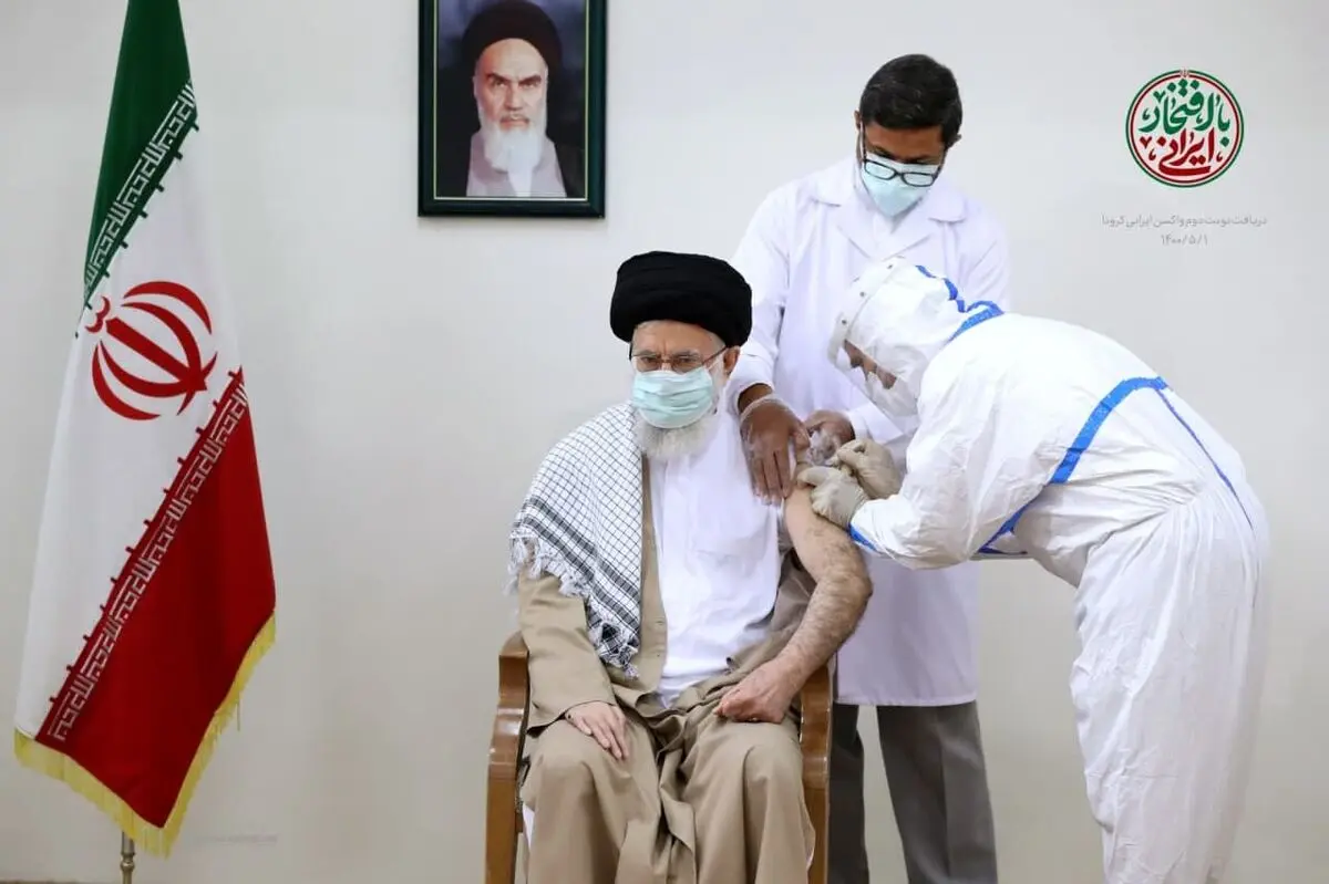 رهبر معظم انقلاب دز دوم واکسن ایرانی کرونا را دریافت کردند
