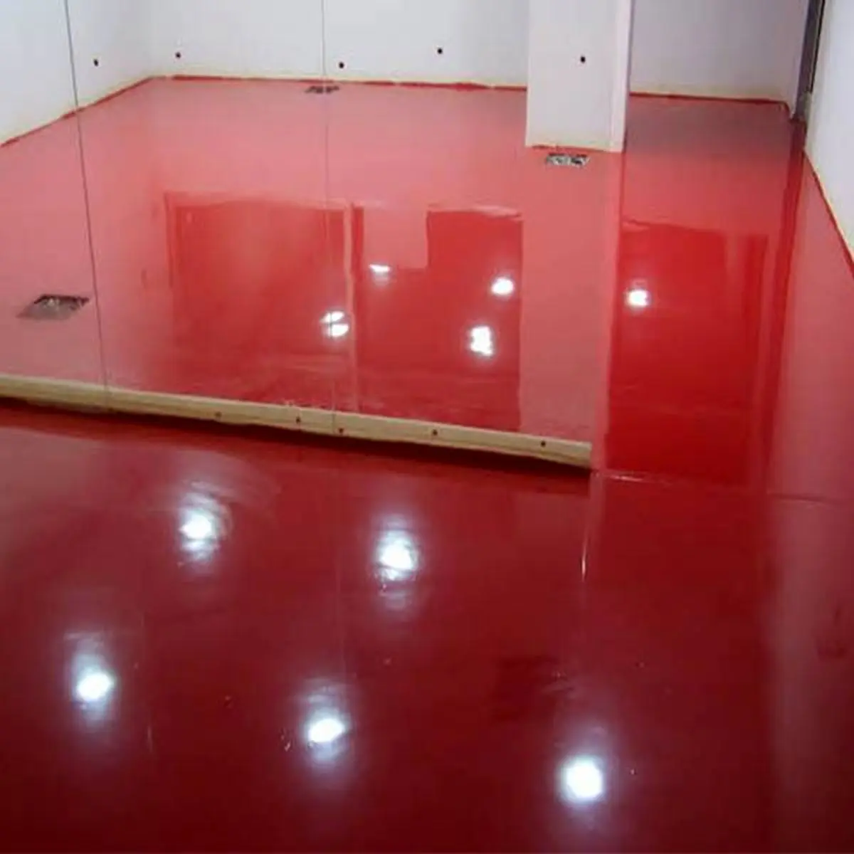 کفپوش اپوکسی باشگاه - انتخابی مدرن برای سالن‌های ورزشی