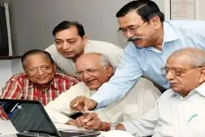 رقم واریزی عیدی بازنشستگان اعلام شد | مبلغ عیدی بازنشستگان دو برابر پایه حقوق شد