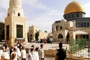 شهرک نشینان صهیونیست به مسجد الاقصی یورش بردند

