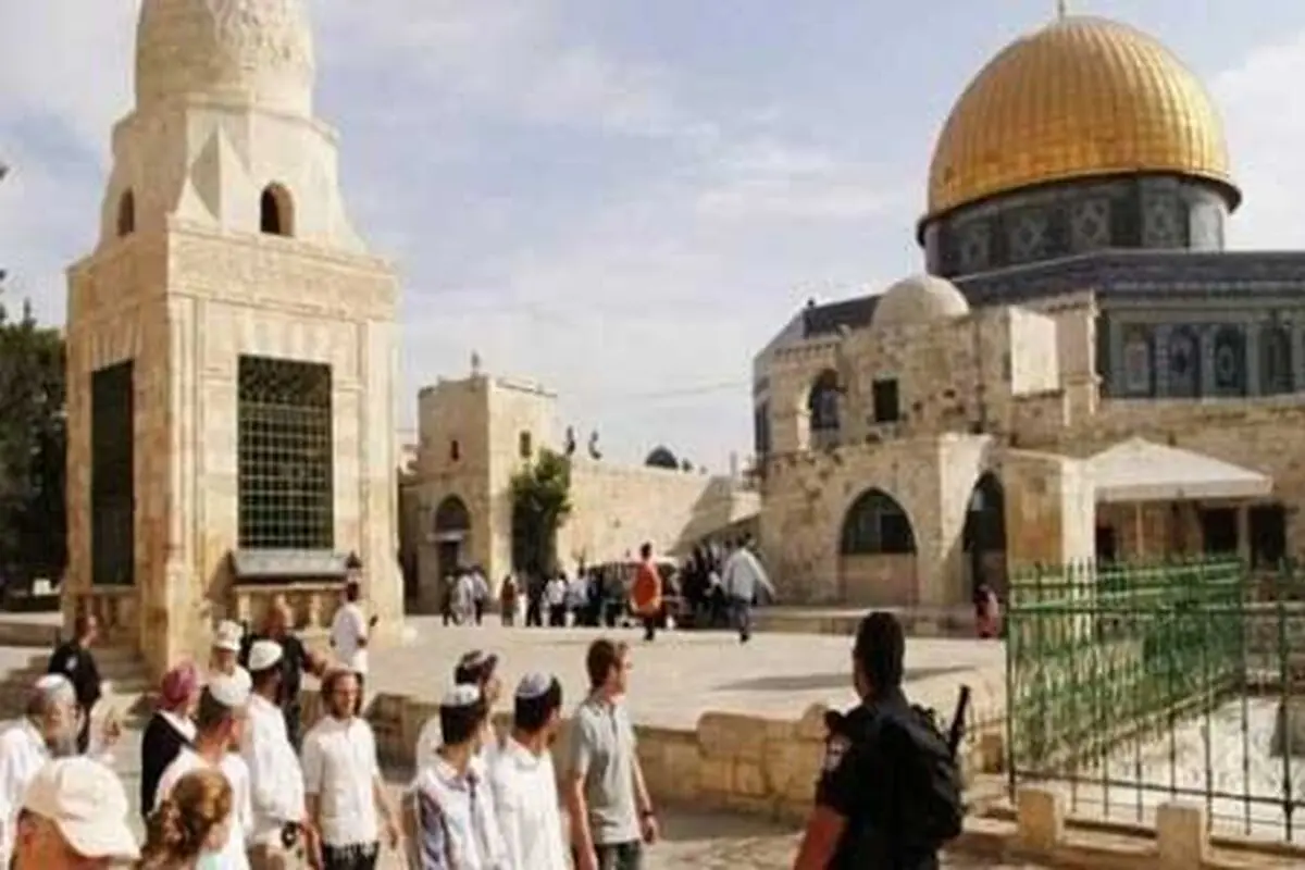شهرک نشینان صهیونیست به مسجد الاقصی یورش بردند

