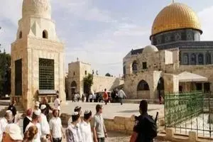 شهرک نشینان صهیونیست به مسجد الاقصی یورش بردند
