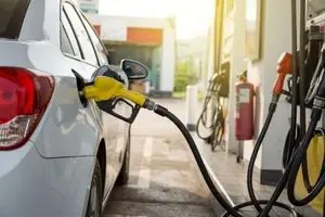 تصمیم نهایی دولت درباره افزایش قیمت بنزین | قیمت تمام‌شده بنزین اعلام شد