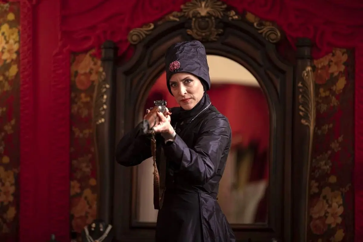 اسلحه کشی ویشکا آسایش