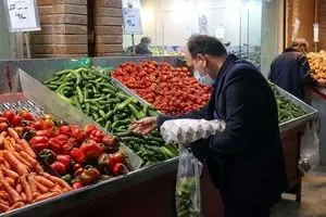 قیمت خیار و گوجه رکورد تازه زد | زلزله قیمتی در بازار میوه و تره بار !