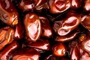 مضرات خرما برای بدن که باید حتما بدانید