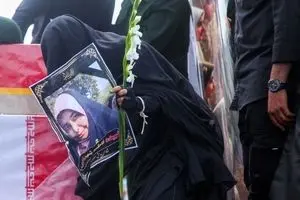 تصاویر ۶ ژیمناست در میان شهدای مدرسه میناب