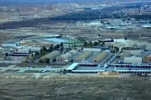 بیرون کشیدن کشته های آمریکایی از عین الاسد بعد از حمله ایران