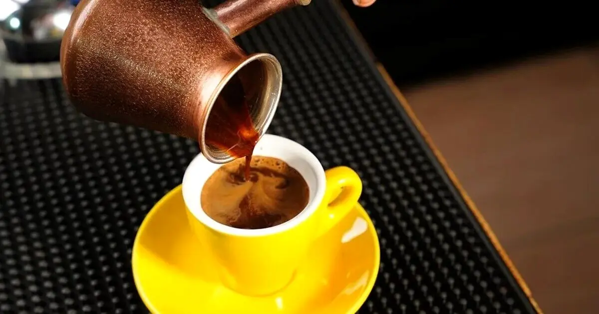 فال قهوه امروز پنجشنبه ۱۱ دی ۱۴۰۴ | پیام فنجان شما چیست؟