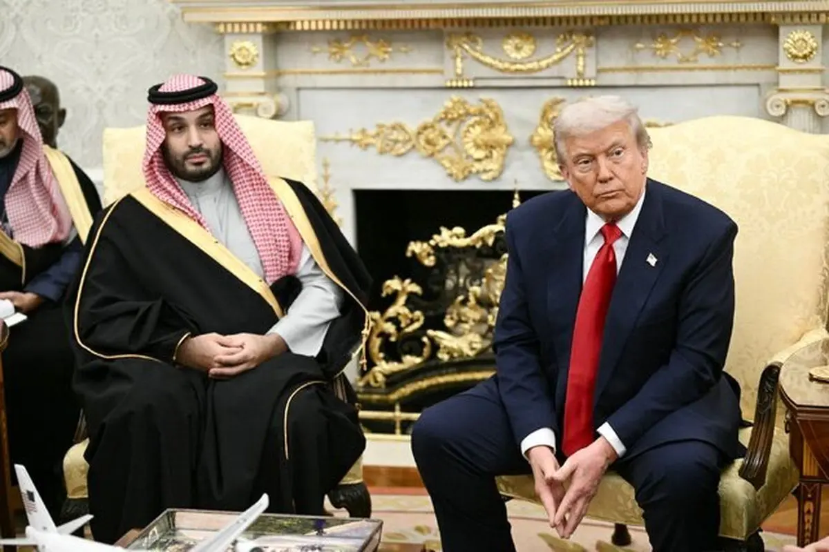 فیلمی از رفتار توجه برانگیز بن سلمان همزمان با سخنرانی ترامپ درباره ایران