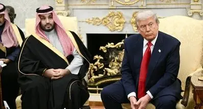 فیلمی از رفتار توجه برانگیز بن سلمان همزمان با سخنرانی ترامپ درباره ایران