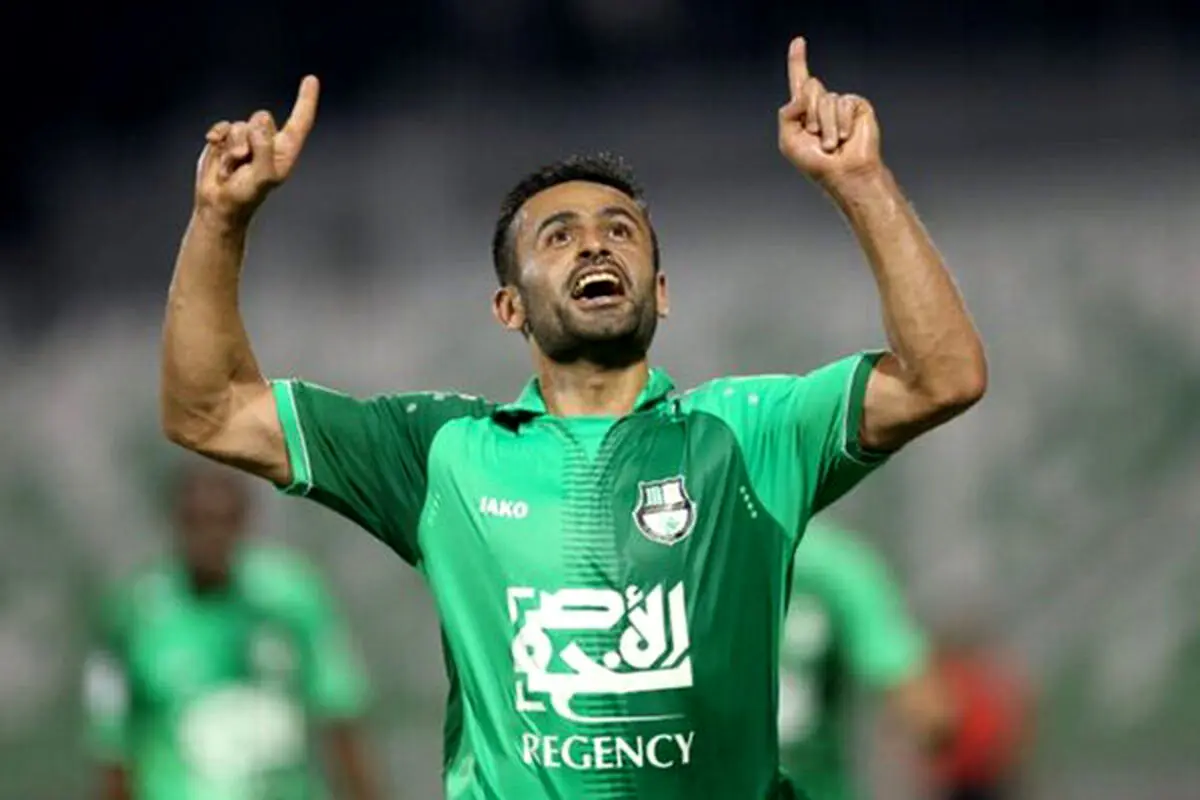 هافبک استقلال در قطر می‌ماند