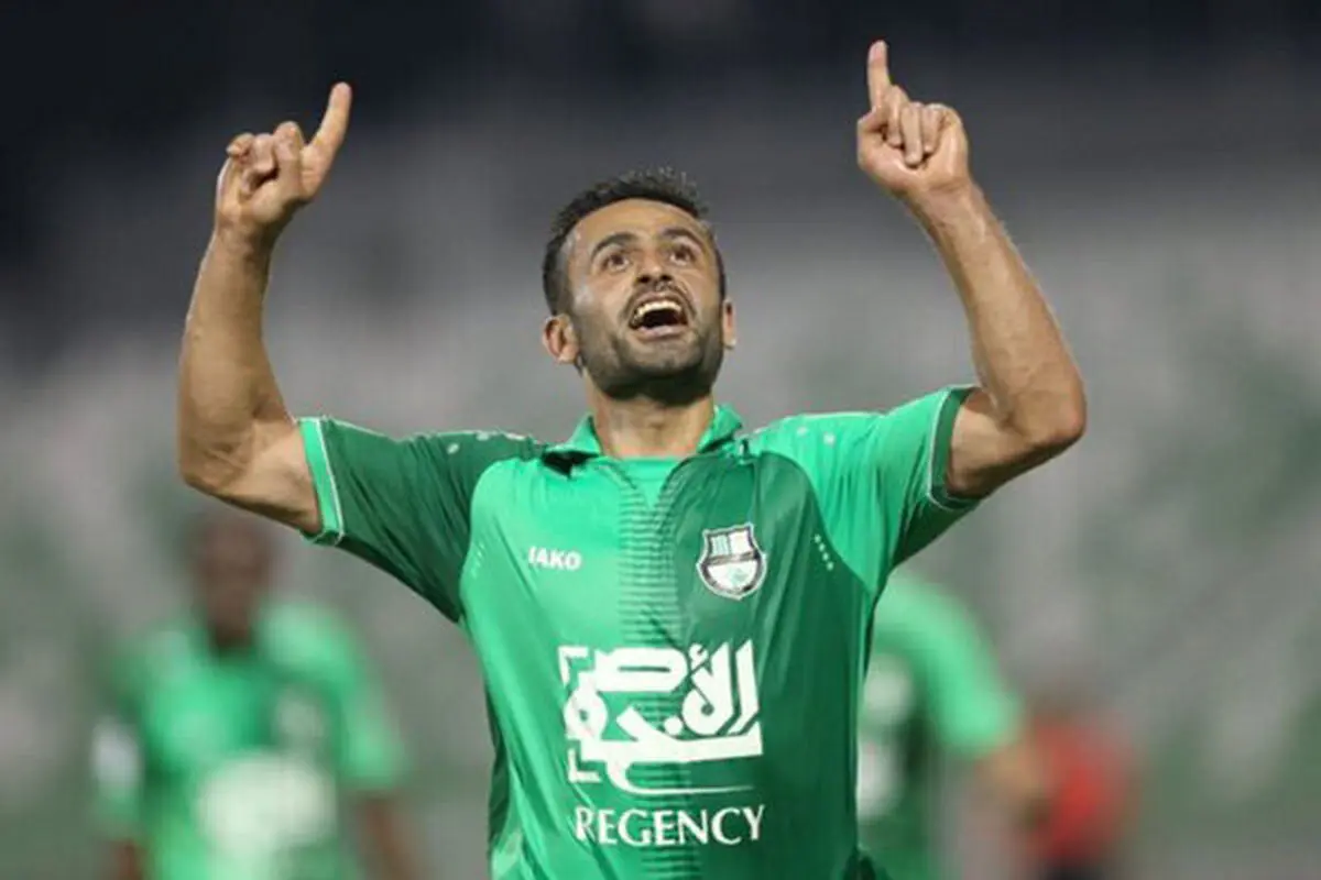 هافبک استقلال در قطر می‌ماند