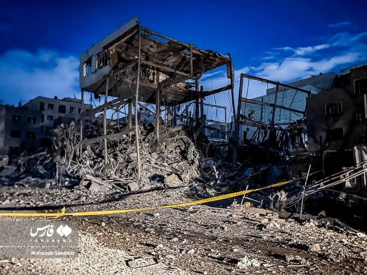 عکسی از کلانتری عباس آباد تهران