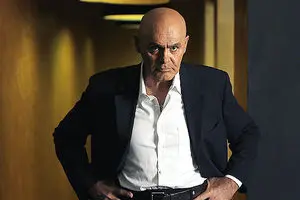 چهره جدید جمشید هاشم‌پور در جشنواره امسال +عکس