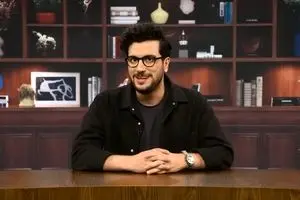 پاسخ زشت و بی ادبانه ایرج طهماسب به ویدئو امیرحسین قیاسی | دعوای آقای مجری و قیاسی به جاهای باریک کشید + ویدئو