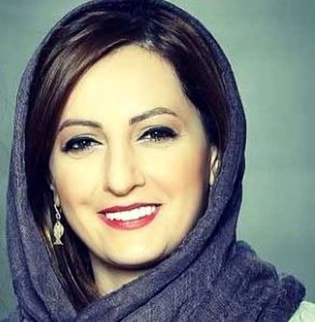 شقایق دهقان در گالری طلا فرشی /عکس