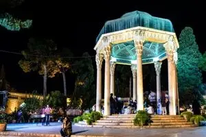 فال حافظ امروز دوشنبه ۳ آذر ۱۴۰۴ / پیام امروز حافظ چیست ؟