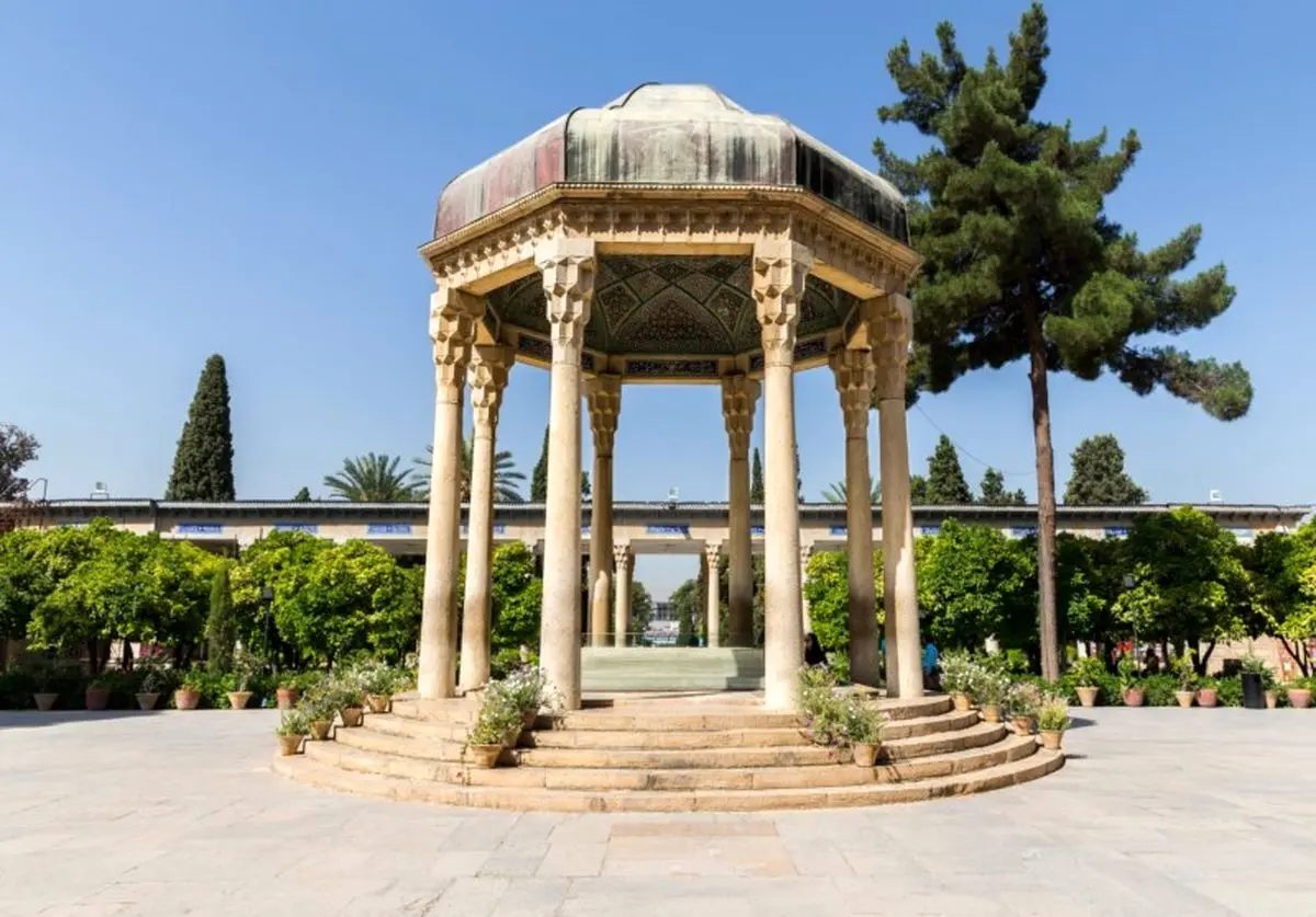 فال حافظ اصلی از دیوان حافظ شیرازی با معنی و تفسیر کامل