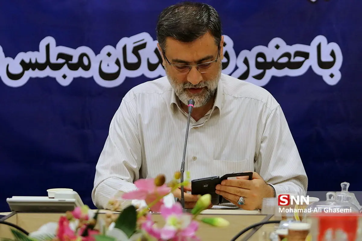 
ادعای نامزد انتخابات/ حل مشکل بورس در ۳ روز