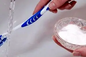 با این ادویه سفید خمیر دندان ها رو بریز دور! | با این راهکار خونگی 3 سوته دندوناتو سفید کن