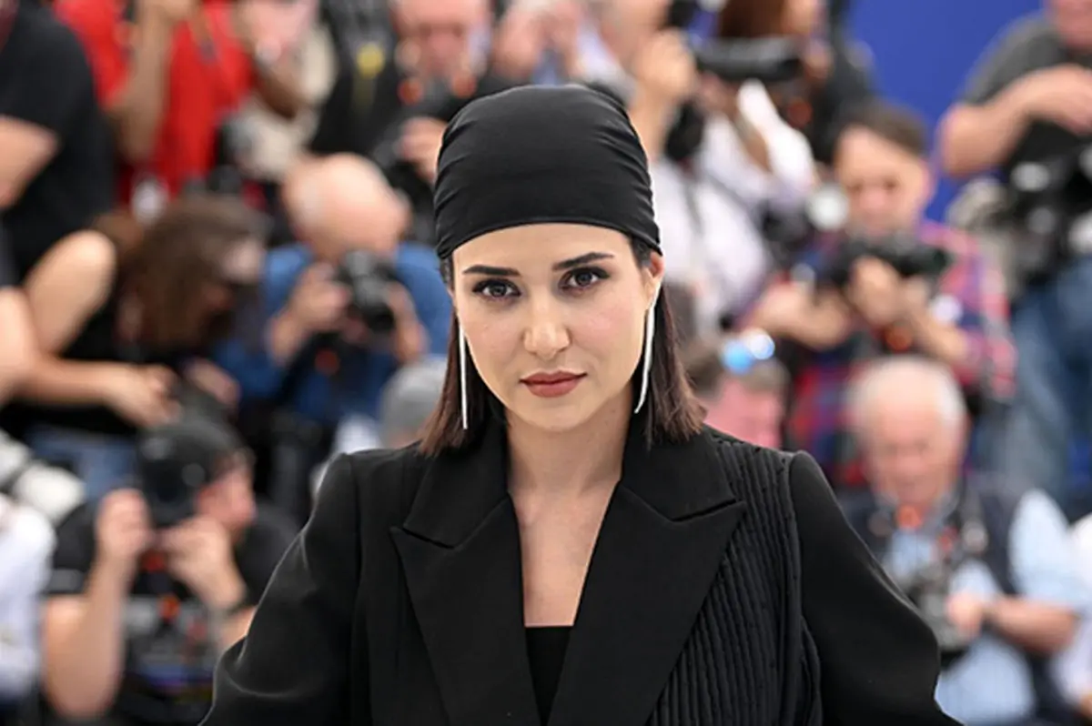 پریناز ایزدیار با استایل جدیدش غوغا کرد | متفاوت تر از همیشه + عکس