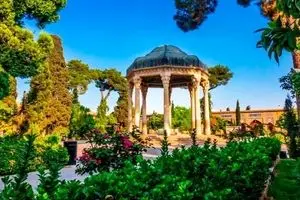 فال حافظ امروز چهارشنبه ۲ مهر ۱۴۰۴ | تفسیر دقیق فال حافظ امروز شما !