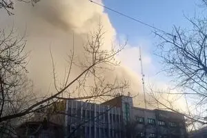 فوری؛ حمله به محدوده فرودگاه مهرآباد تهران لحظاتی قبل/ تصاویری از حمله به میدان انقلاب