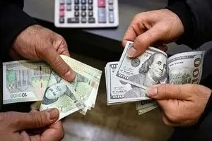 قیمت دلار آزاد اول صبح یکشنبه ۶ مهر ۱۴۰۴ | جهش قیمت دلار بعد از اعلام رسمی فعال شدن مکانیسم ماشه