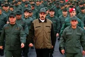  مادورو و همسرش توسط کماندوهای آمریکایی بازداشت شدند