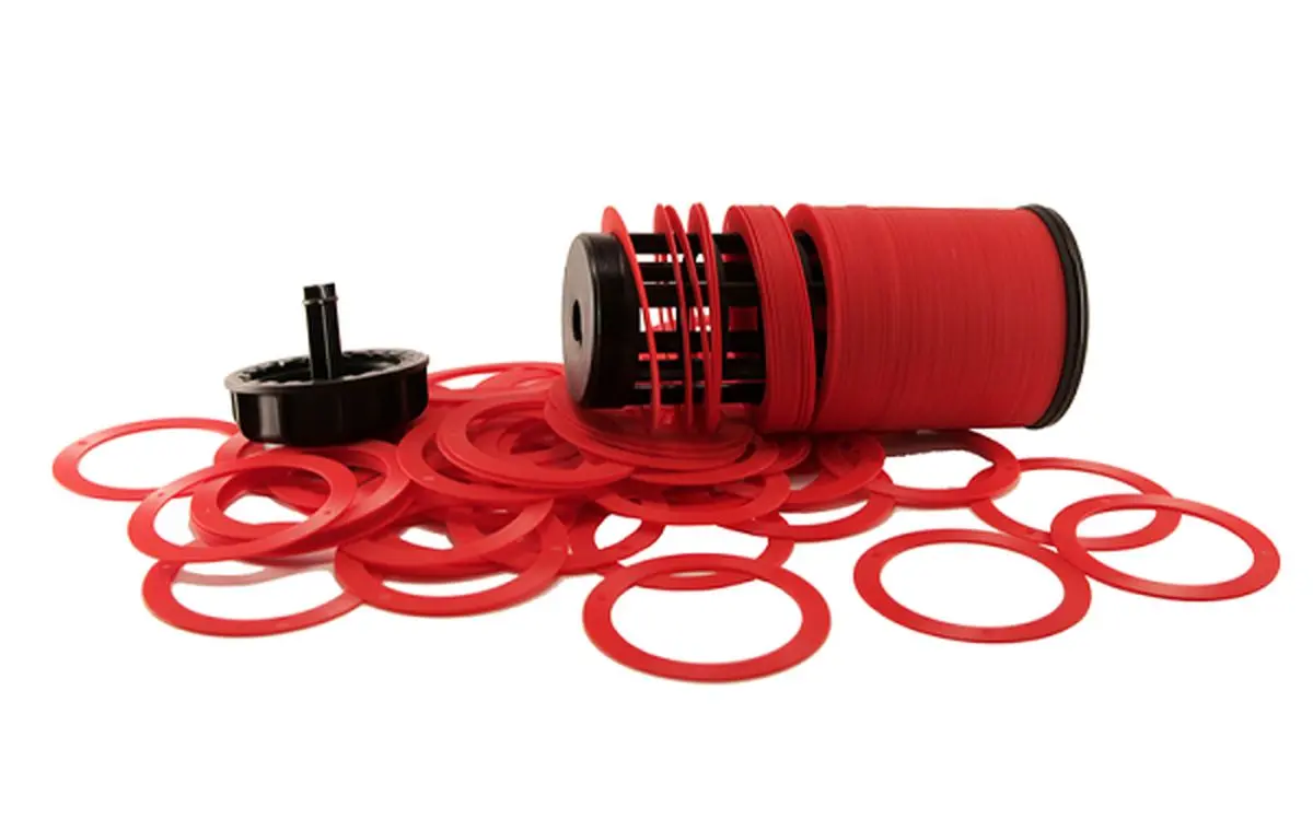 فیلتر دیسکی، کنترلر هانتر و شیر برقی آبیاری: کلید موفقیت کشاورزی مدرن با آریا دریپ