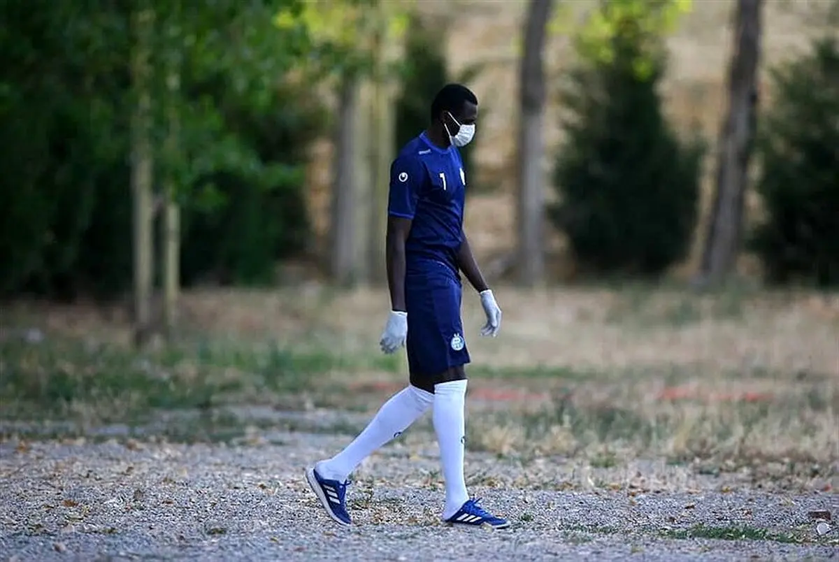 انتقاد شیخ دیاباته به مدیرعامل استقلال