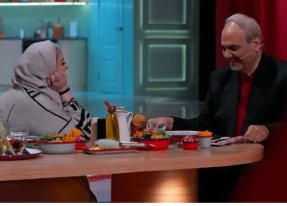 شوک نعیمه نظام‌دوست از شوخی عجیب جواد خیابانی | خانوم نظام دوست بیشتر شبیه توپ و دایره‌س !